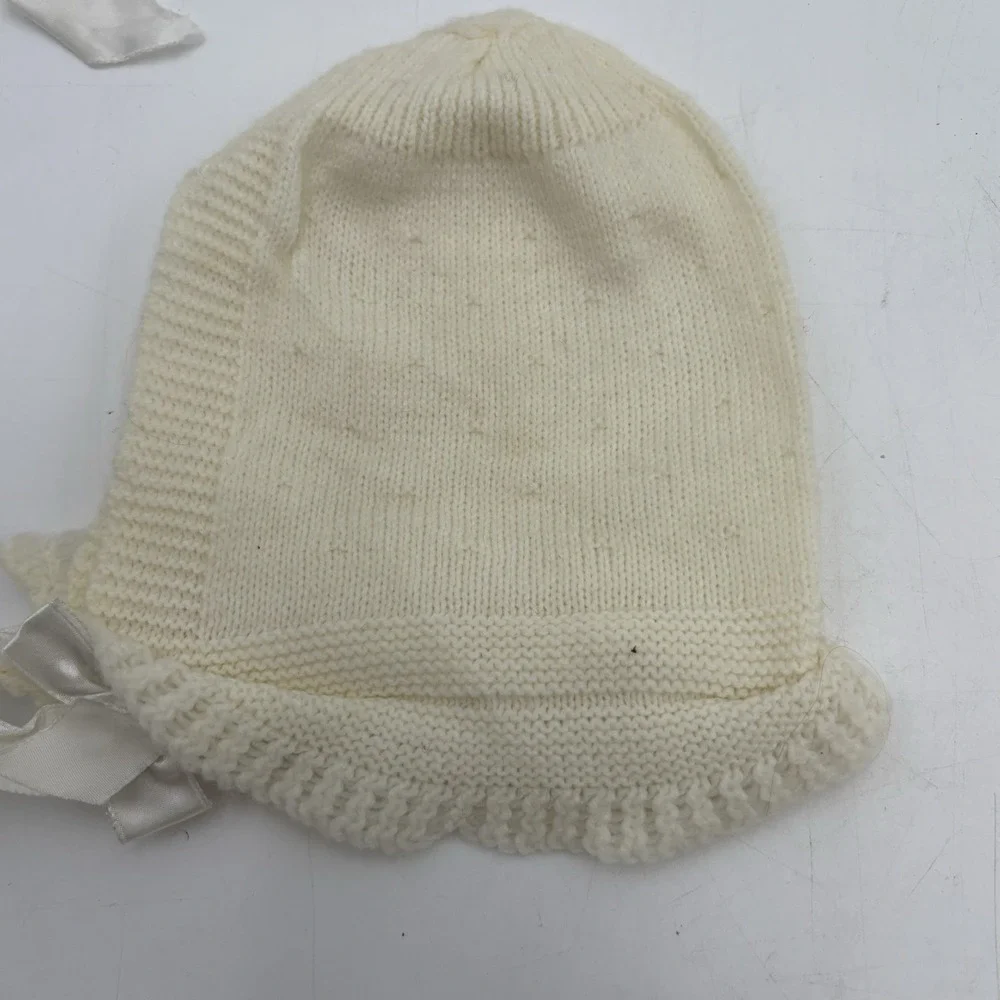 Vintage 1950s Baby Bonnet Lot Knit & Lace 3‎ Bonnets Mittens Booties